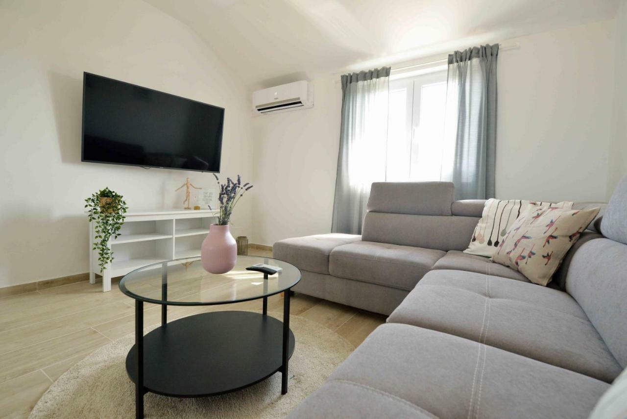 Apartments Enida Betina  Exterior photo